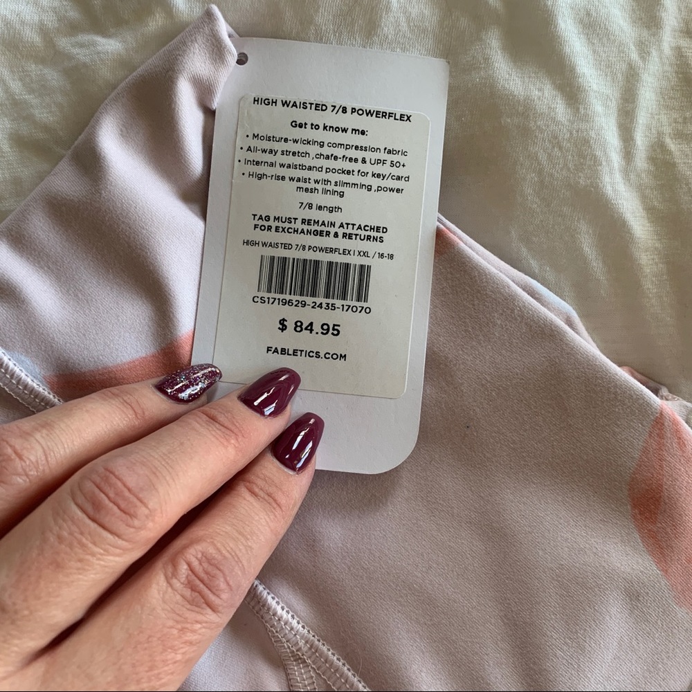 Fabletics Bundle - Picture 4 of 8